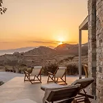 Sunshine Villa *